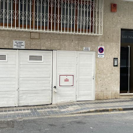 Piso Con Piscina Y Garaje En La Playa De Las Canteras Las Palmas de Gran Canaria Ngoại thất bức ảnh