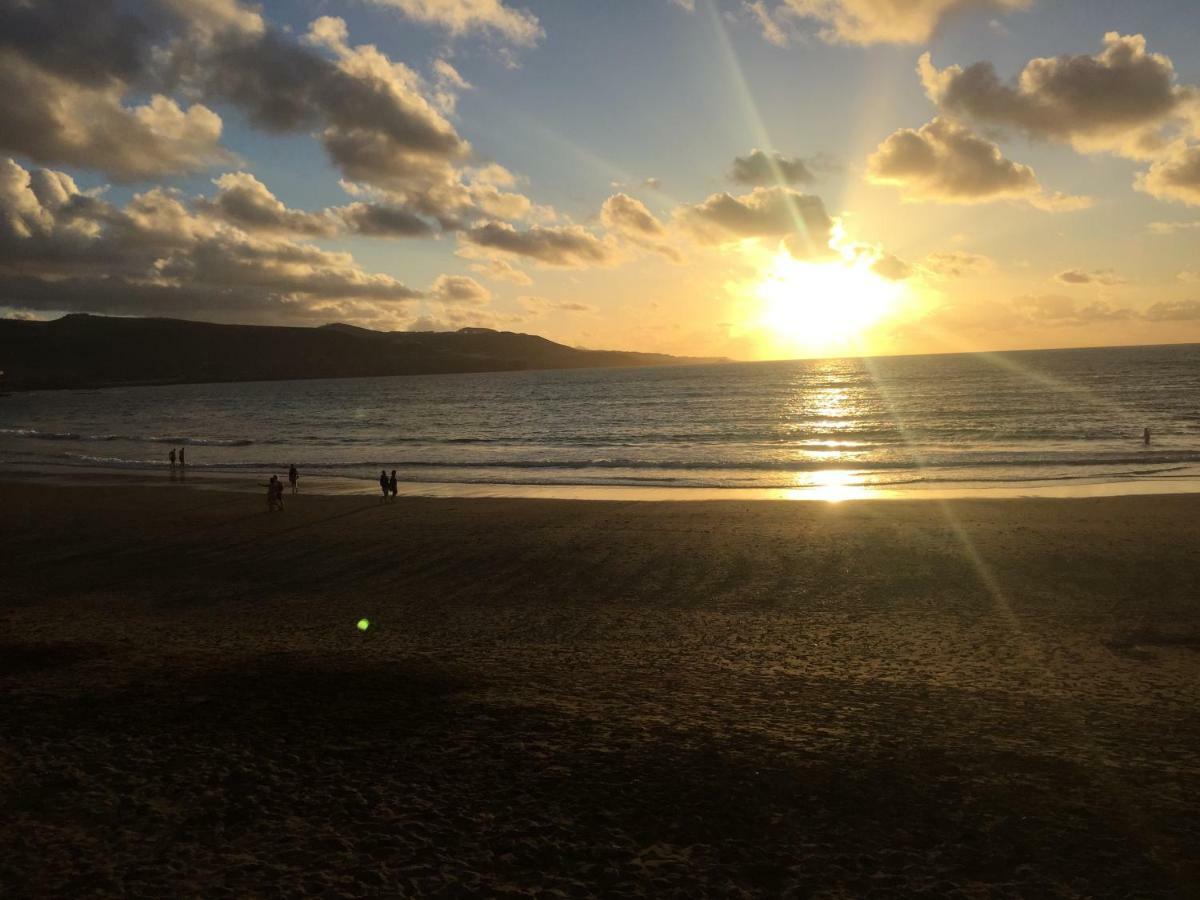 Piso Con Piscina Y Garaje En La Playa De Las Canteras Las Palmas de Gran Canaria Ngoại thất bức ảnh